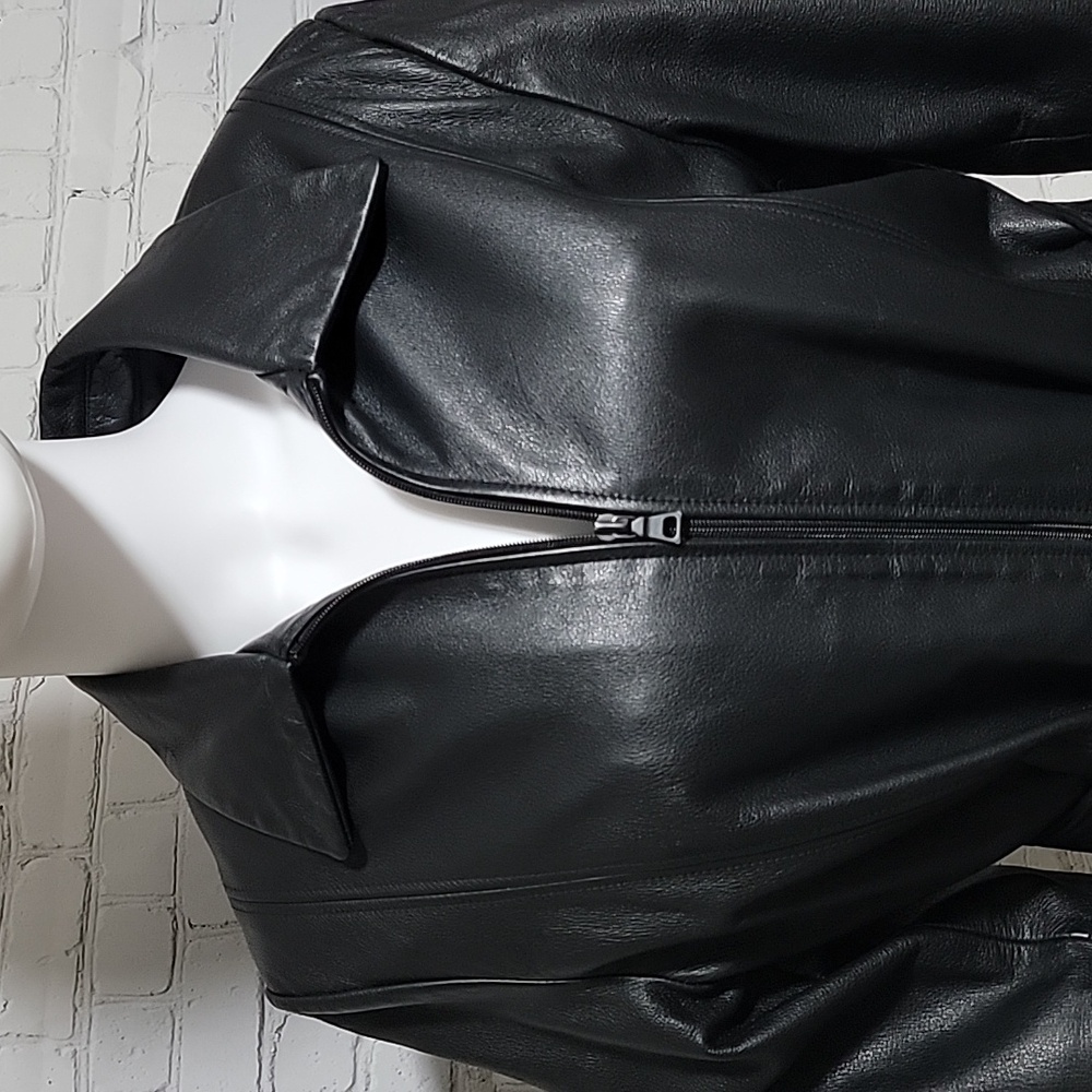 Leather jacket size large - Picture 2 of 7
